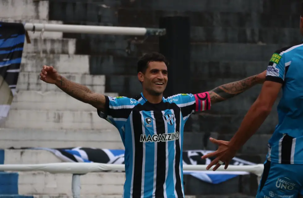 Almagro superó a Flandria e ingresó a zona de Reducido