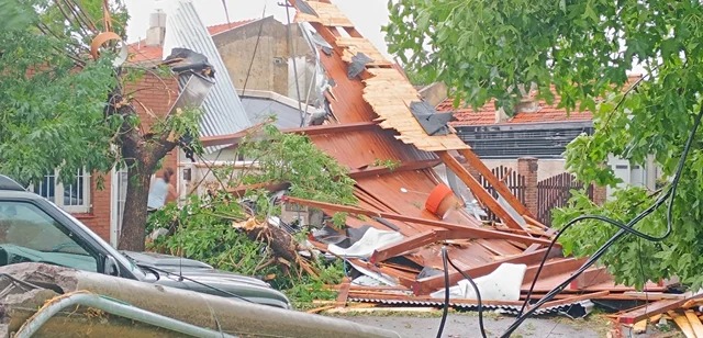 Un temporal causó destrozos en Miramar y también afectó a Mar del Plata