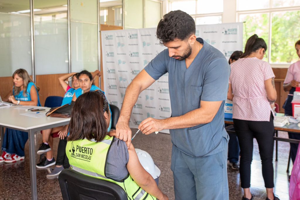 Vacunación en el Puerto para proteger a trabajadores contra la Fiebre Hemorrágica Argentina