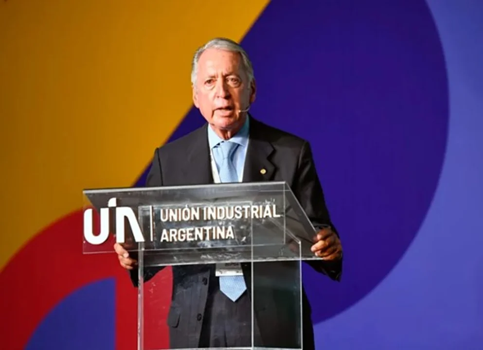 UIA