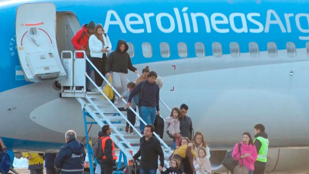 El aeropuerto Chapelco recibió un récord de más de 260.000 pasajeros en 2023