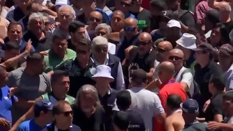 Hugo y Pablo Moyano ya se encuentran en la marcha de la CGT