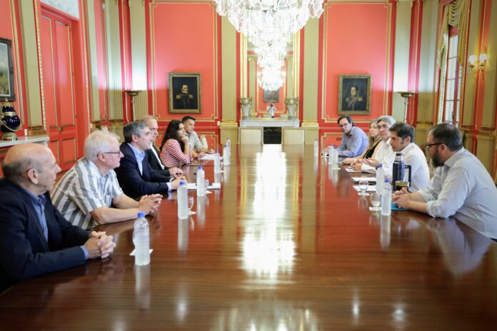Preocupación por la Ley Ómnibus: Kicillof se reunió con pymes de biocombustibles