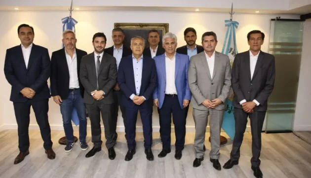 Francos y Caputo se reunieron con los gobernadores de Juntos por el Cambio