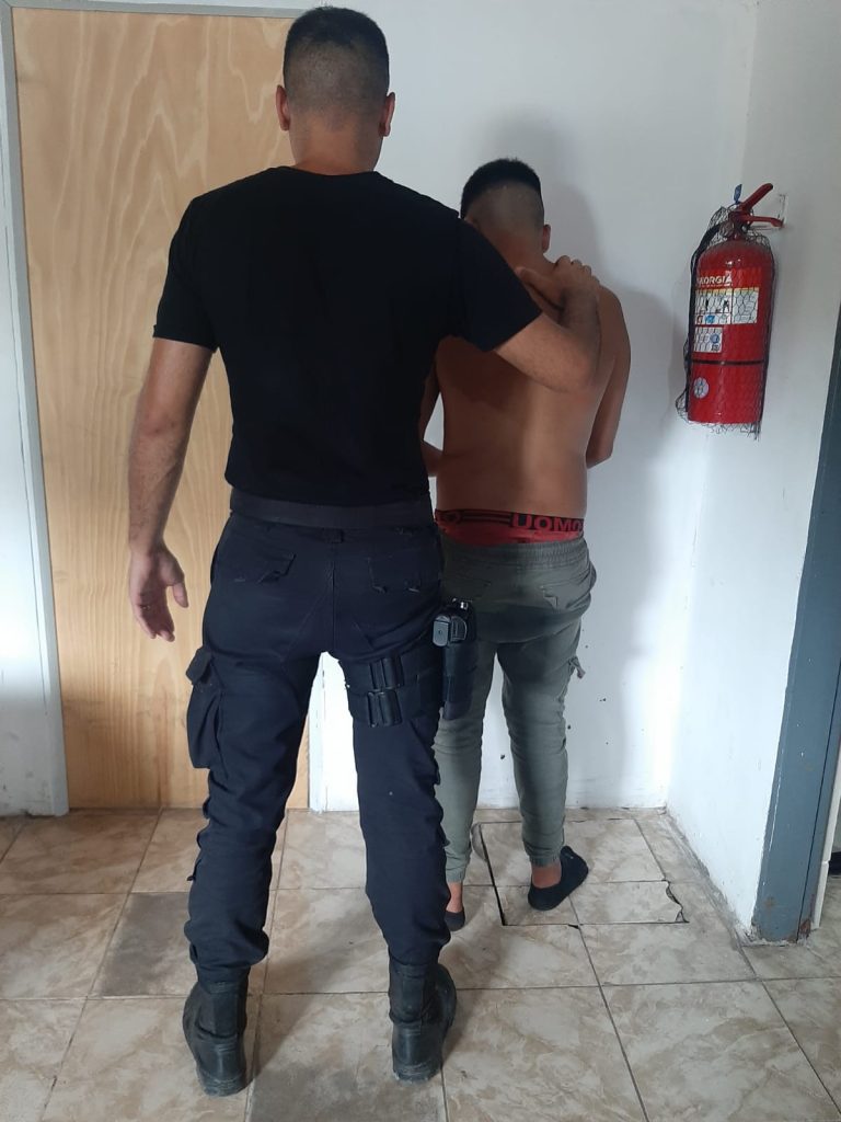 Lo apuñaló en una discusión callejera