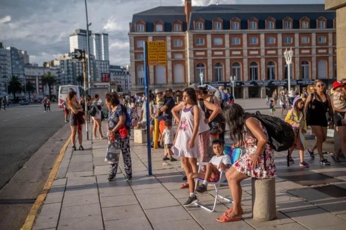 Las ventas en los comercios de Mar del Plata cayeron un 18% durante el fin de semana de Carnaval