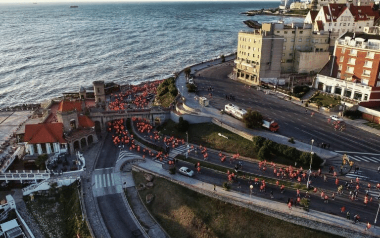 A 100 metros de la meta, murió un competidor en la maratón de Mar del Plata