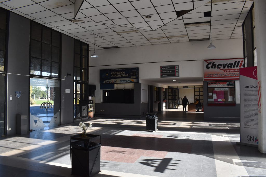 Hoy comienzan con la demolición de la Terminal y las boleterías se trasladaron a Morteo 78