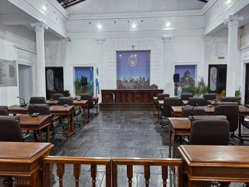 Los ediles nicoleños cobran $700.000 de base, siendo de los sueldos más bajos de la región