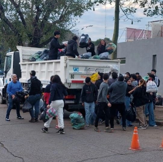 Villa Constitución: gran gesto solidario de los jóvenes de la ciudad