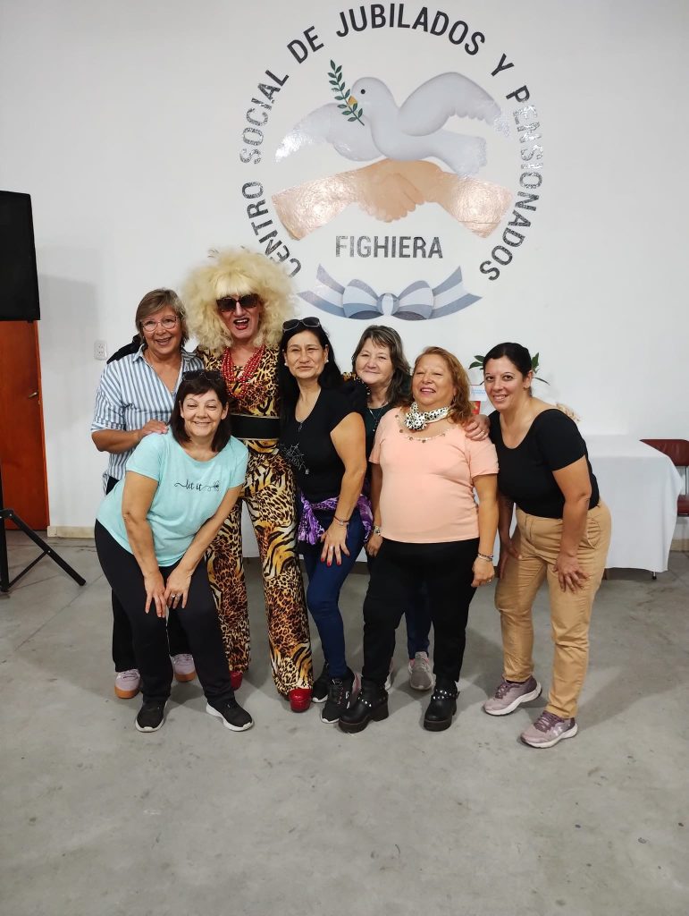 Exitosa jornada para los adultos mayores en Fighiera