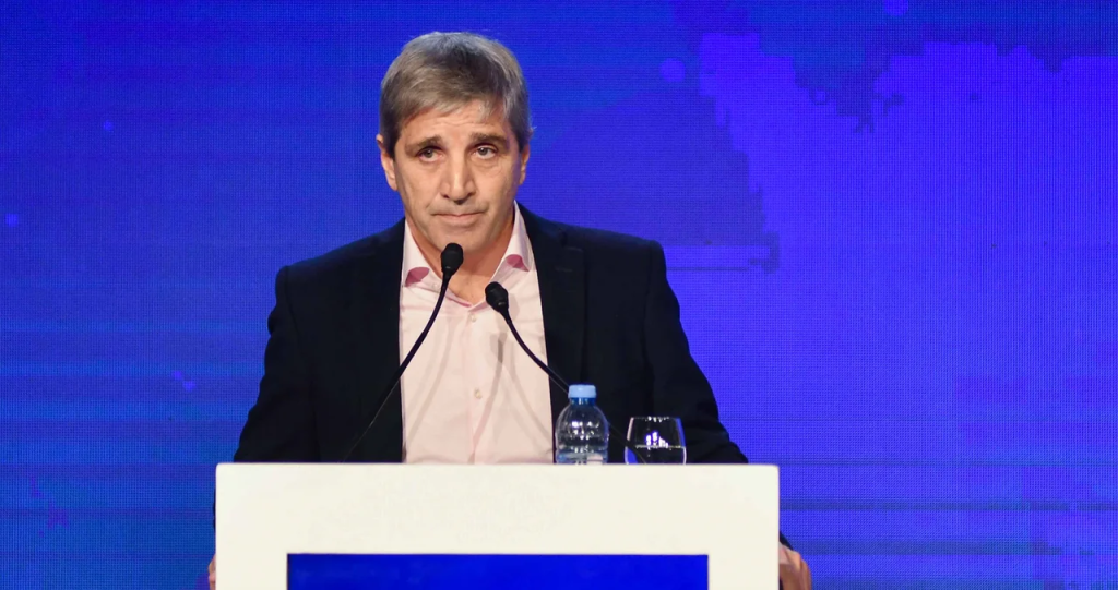 Luis Caputo ratificó el rumbo económico aunque se caiga la Ley Bases