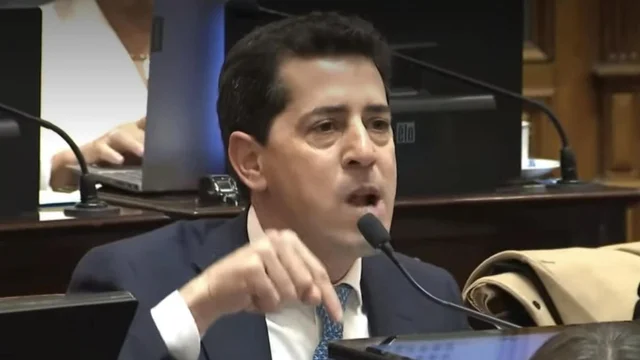 El Senado rechazó una moción de Wado de Pedro para interrumpir la sesión e ir a la calle a frenar los incidentes