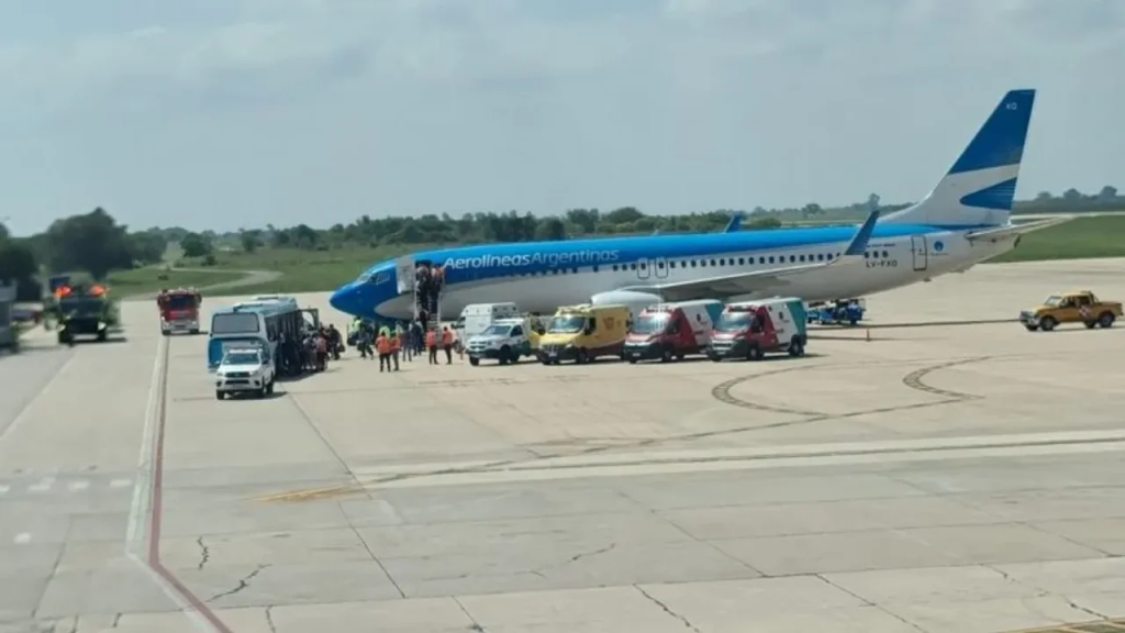 Un pasajero falleció antes de que un vuelo despegase de Córdoba a Salta