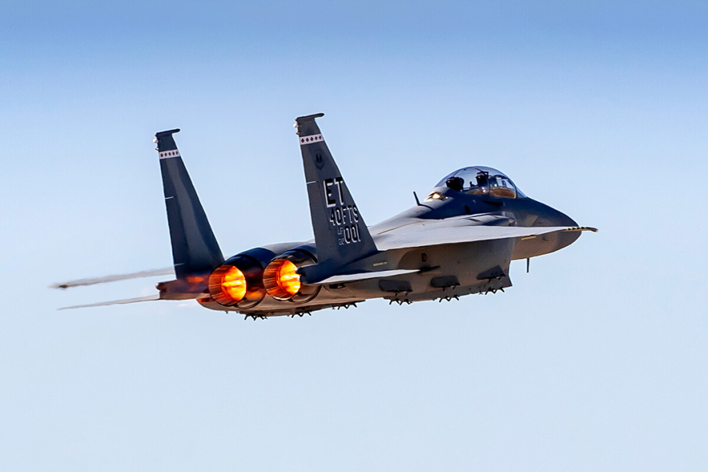 La Fuerza Aérea de Estados Unidos ha recibido su primer F-15EX preparado para operaciones de combate