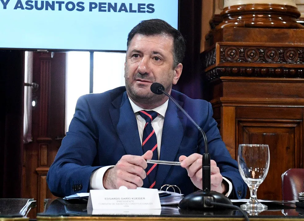 Kueider: "Estoy convencido que hay un sector que quiere que explote todo"