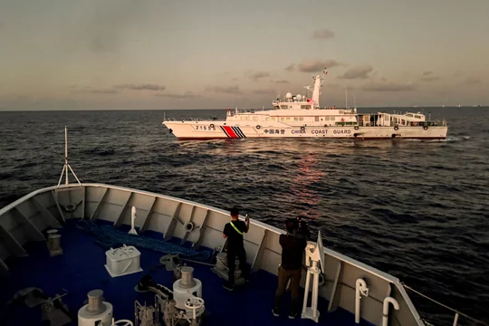 La Guardia Costera de China tomó medidas regulatorias contra la intrusión ilegal de un buque filipino