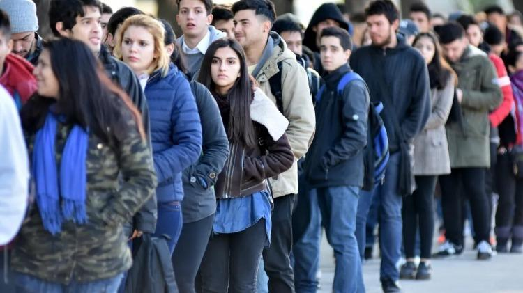 La desocupación se convirtió en la principal preocupación de los argentinos, según una encuesta