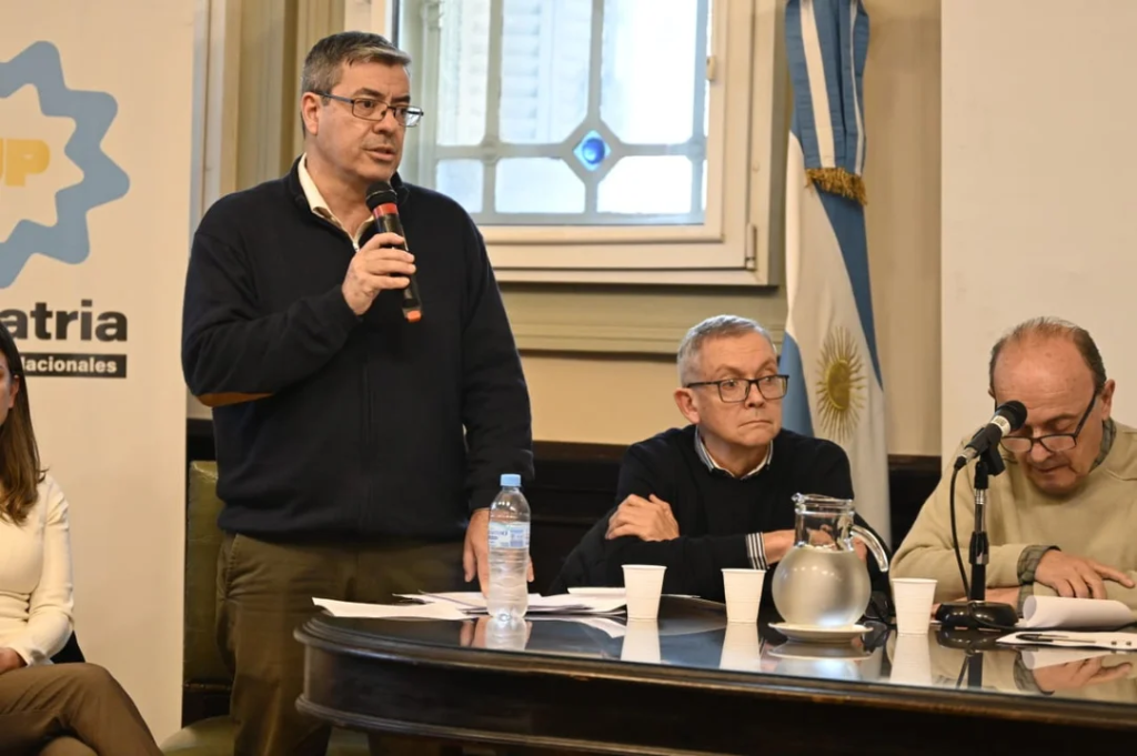 Unión por la Patria presentó una demanda por la violencia policial contra diputados y denunció "un plan represivo" de Milei y Bullrich