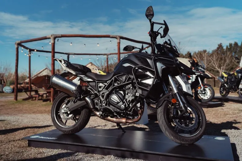Benelli presentó dos motocicletas deportivas imbuidas del espíritu italiano.
