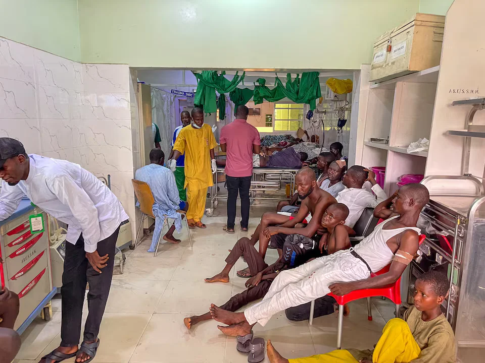 Presuntos atacantes matan al menos a 18 personas en Nigeria