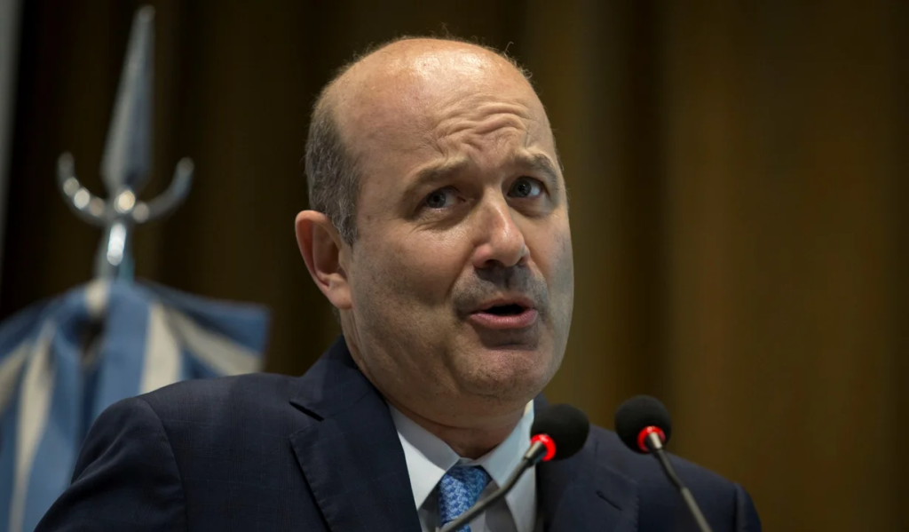Gabinete: Capital Humano mantendrá su mega estructura y Sturzenegger tiene una charla pendiente con Milei para su desembarco