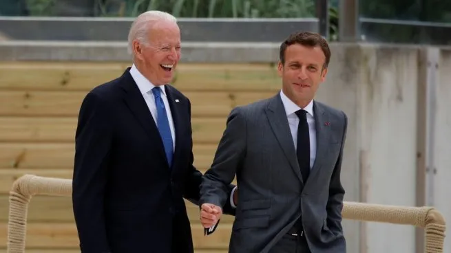 Biden y Macron llegron a un acuerdo sobre el uso de activos rusos congelados para Ucrania
