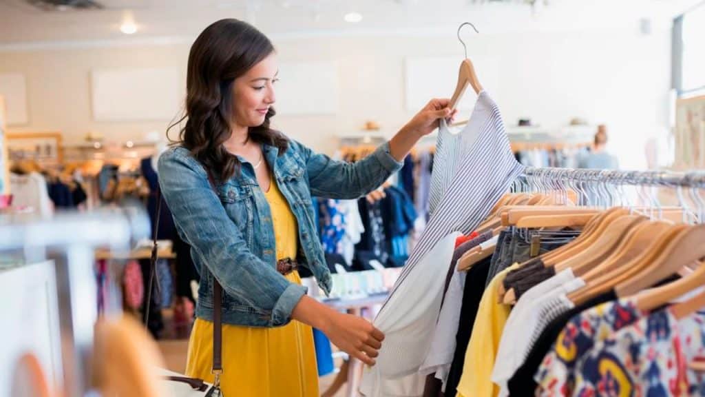 Comercio local: las ventas bajaron un 20% promedio en todos los rubros, con una caída del 15% en alimentos