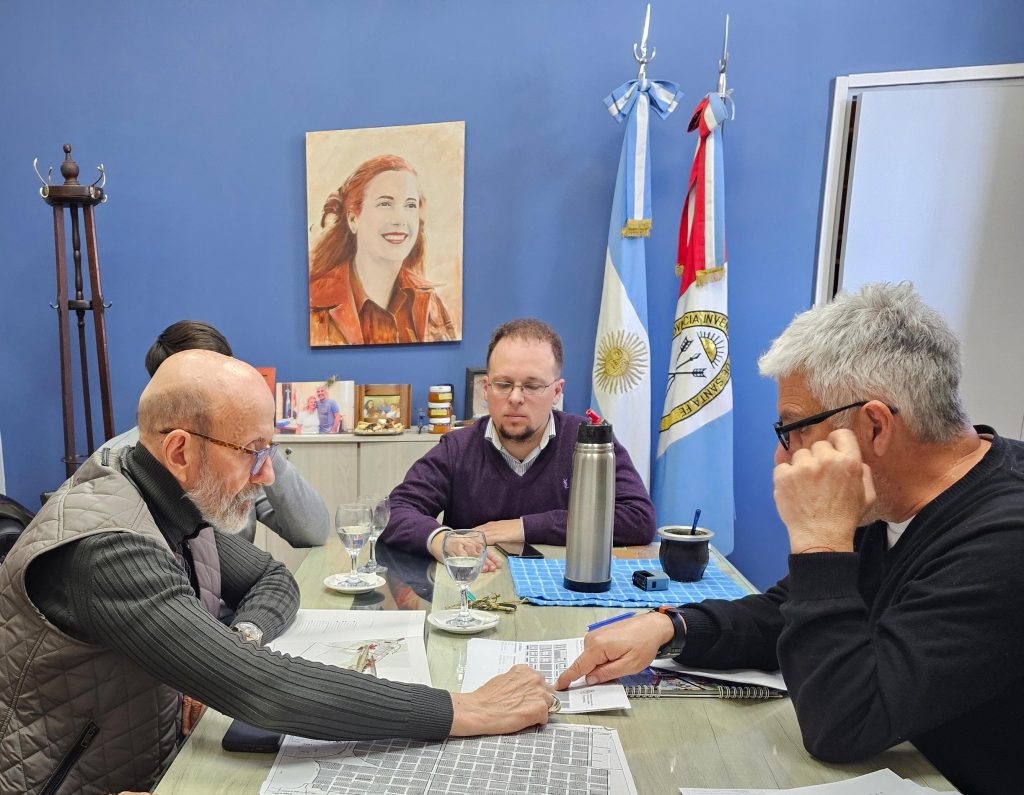 Villa Constitución tuvo un encuentro productivo: el Intendente recibió al ECOM