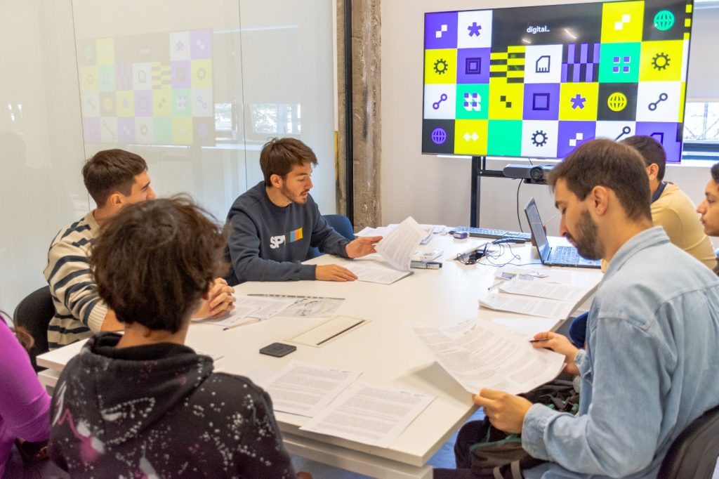 animate a programar