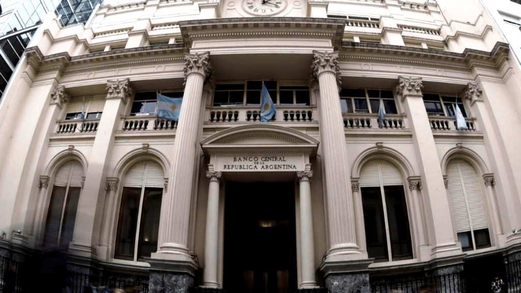 Avanza la fase dos del programa económico: los bancos ya suscribieron Letras Fiscales por $10,85 billones