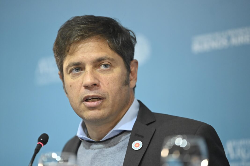 Kicillof envió a la Legislatura un proyecto para crear la Ley de Góndolas bonaerense