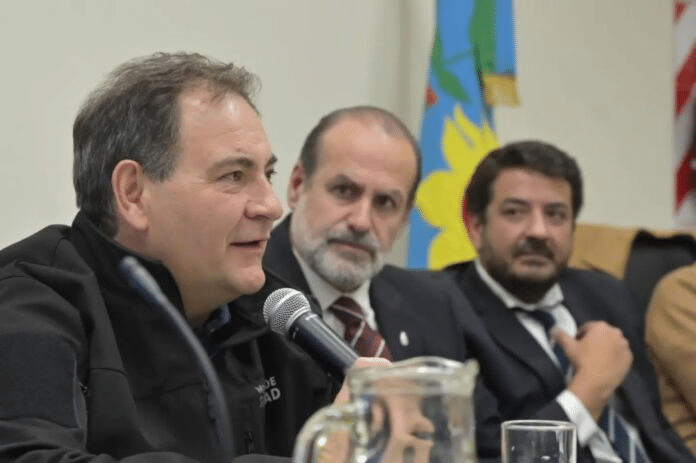 El ministro de Seguridad bonaerense analizó proyectos para mejorar la seguridad en municipios de la sexta sección
