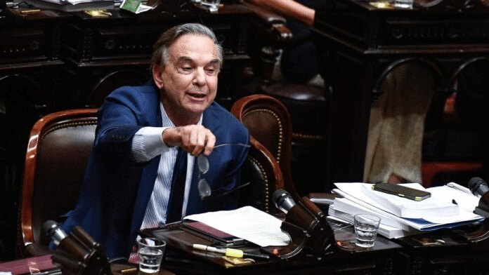 El bloque de Pichetto anunció que no va a la firma del Pacto de Mayo