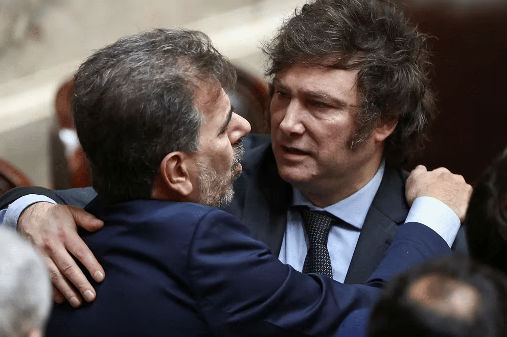 Milei recibirá a jefes de bloques dialoguistas tras las últimas derrotas legislativas