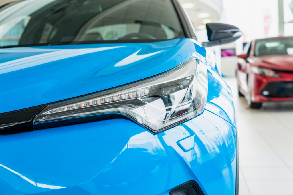 Simplifican el trámite y rebajan a 1% el impuesto a las transferencias de automóviles